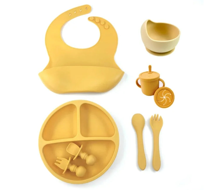 Conjunto 8 peças de louça Infantil em silicone com pratos, ventosas, garfos, colheres, babadores, palhas, suprimentos.